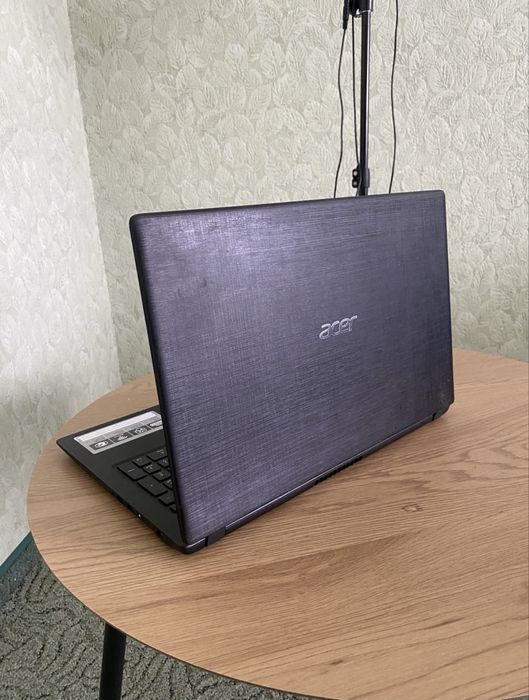 Ноутбук acer aspire 3. Нюанс!