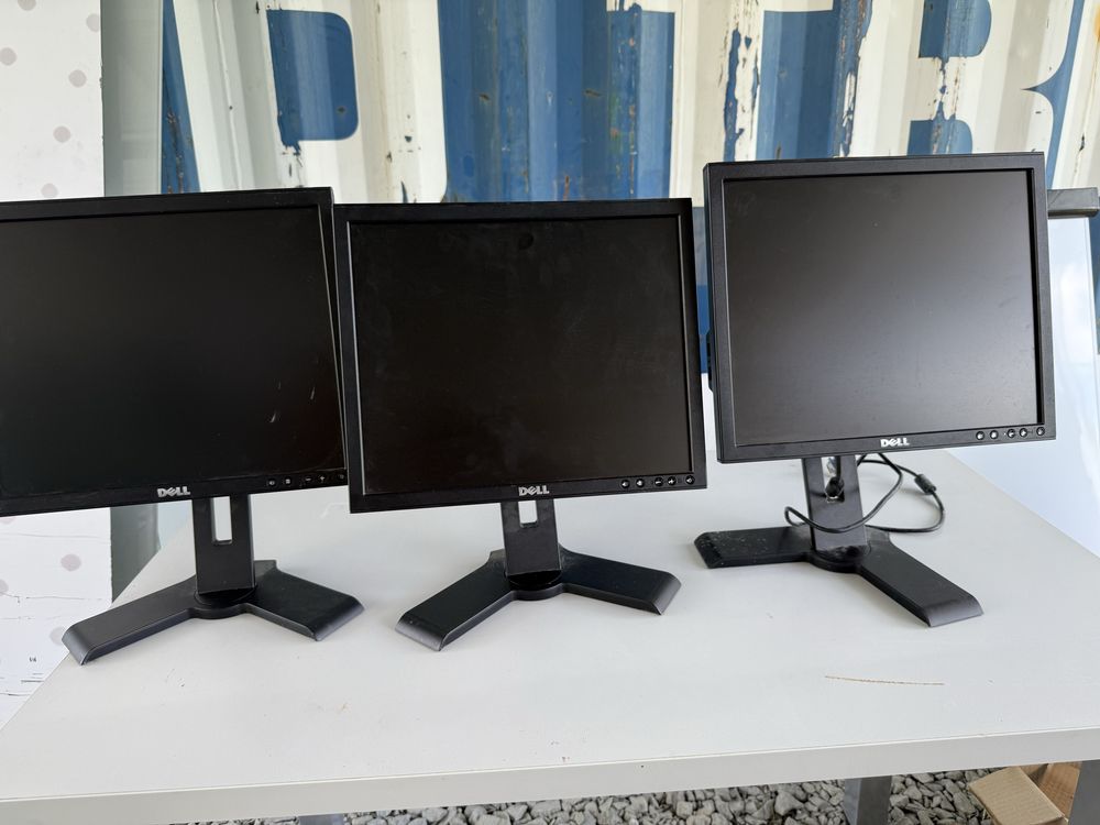 Monitor dell  jak na zdjwciu