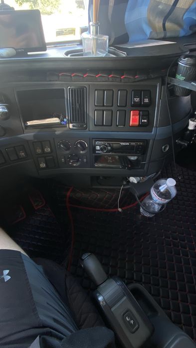 Volvo Fh13 е5.ADR2 Продам.