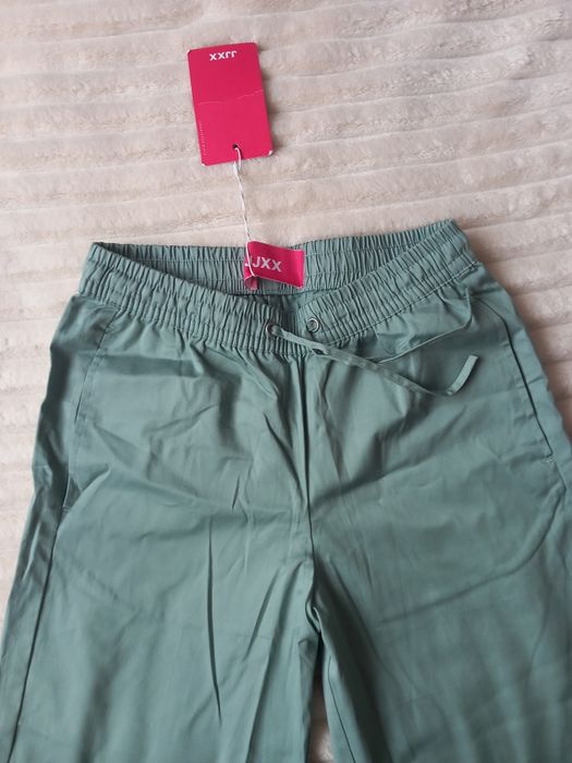 Spodnie damskie proste