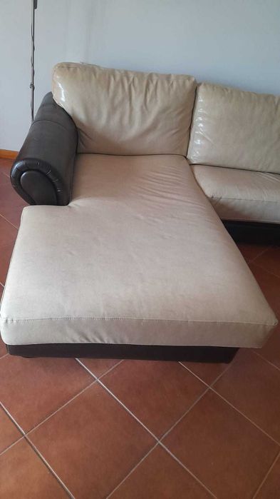 Sofá usado em pele