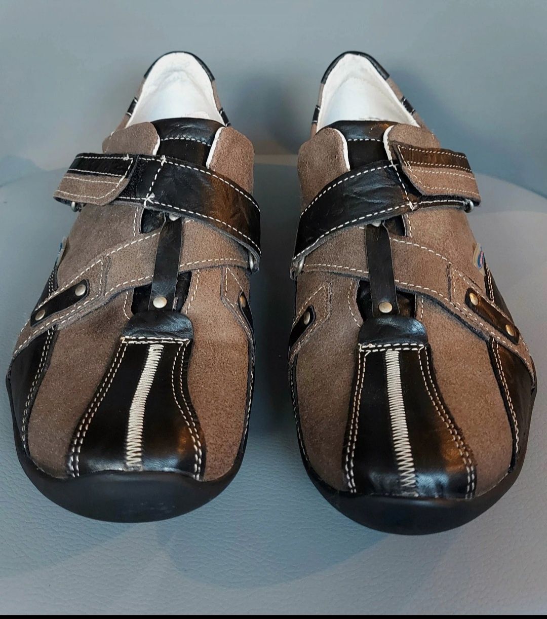 Nowe brązowo-czarne męskie buty skórzane Avanti 43