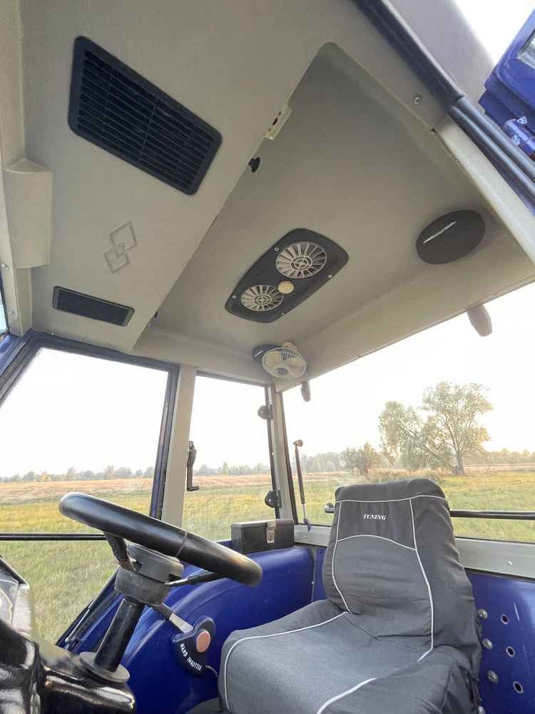 Трактор Dongfeng 704