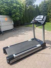 Bieżnia Cybex LCX 425T