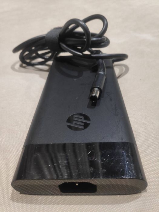 Зарядний пристрій блок живлення HP TPN LA10