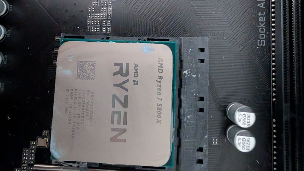 Motherboard X570 Aorus Elite + CPU AMD Ryzen 7 5800X + RAM 16X2 GSKILL