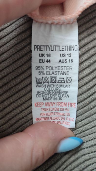 Ніжний персиковий боді pretty little thing розмір М