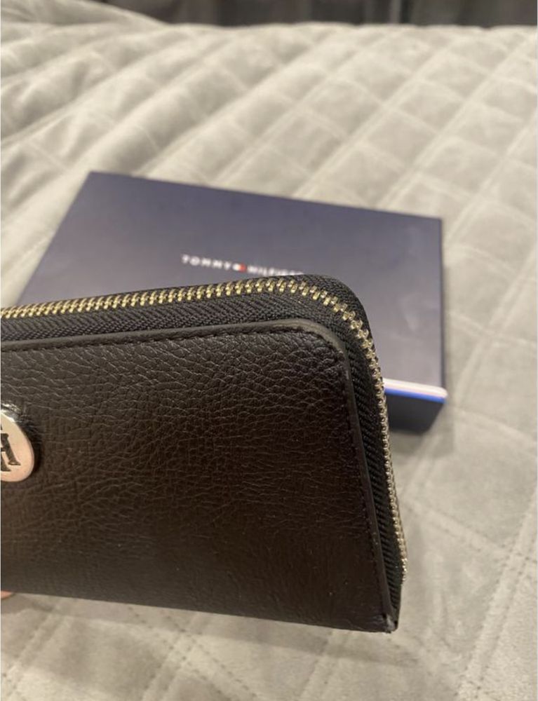 Tommy Hilfiger кошелек оригинал кожа черный