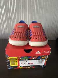 Buty Adidas Marvel rozm.26