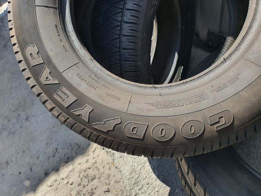 Goodyear Eagle CT +4 R15 225/70 2шт-2400грн.ID