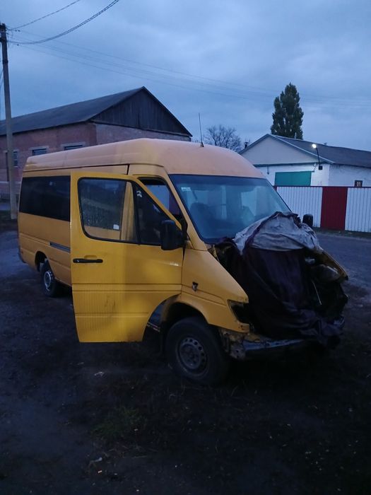 Продам автобус мерседес спрінтер312  по запчастинам