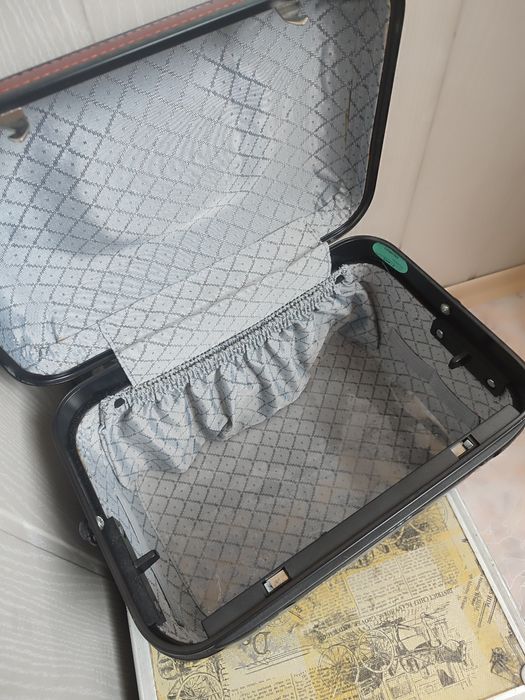 Продам кейс для мейкапу