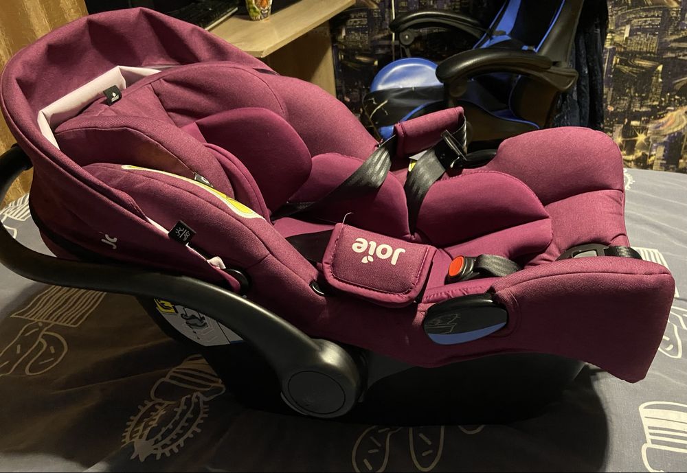 Продам дитяче автокрісло -люлька