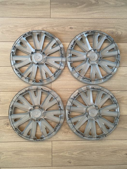 Ковпаки,колпаки оригінальні Вольксваген R16 4шт.