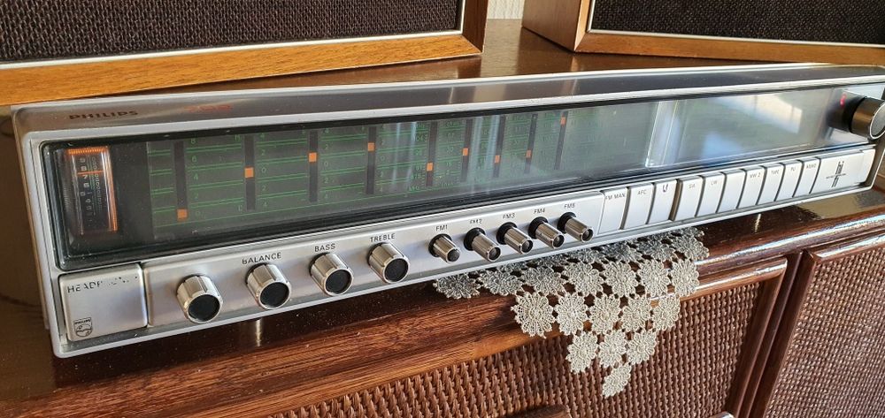 Amplituner PHILIPS 702 plus kolumny