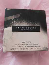 Puder do twarzy Fenty Beauty by Rihanna 28g honey