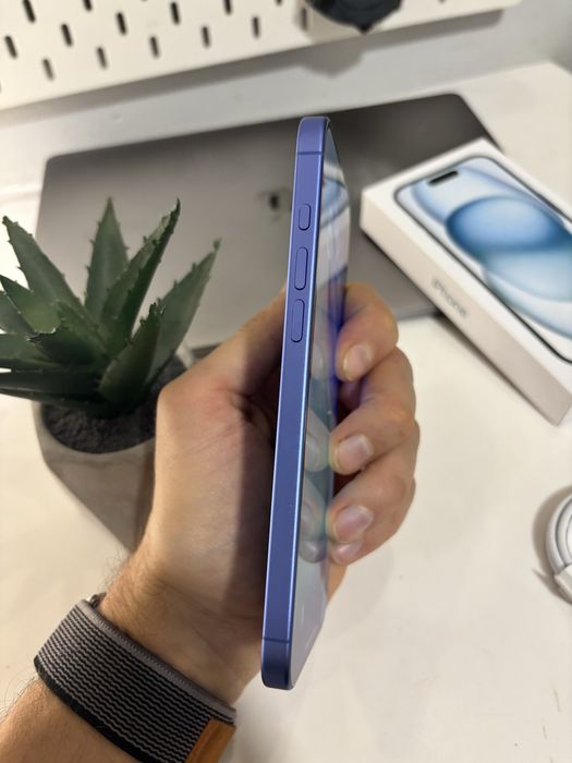 iPhone 16 plus 128GB Ultramarine (АКБ 100%, байпас)