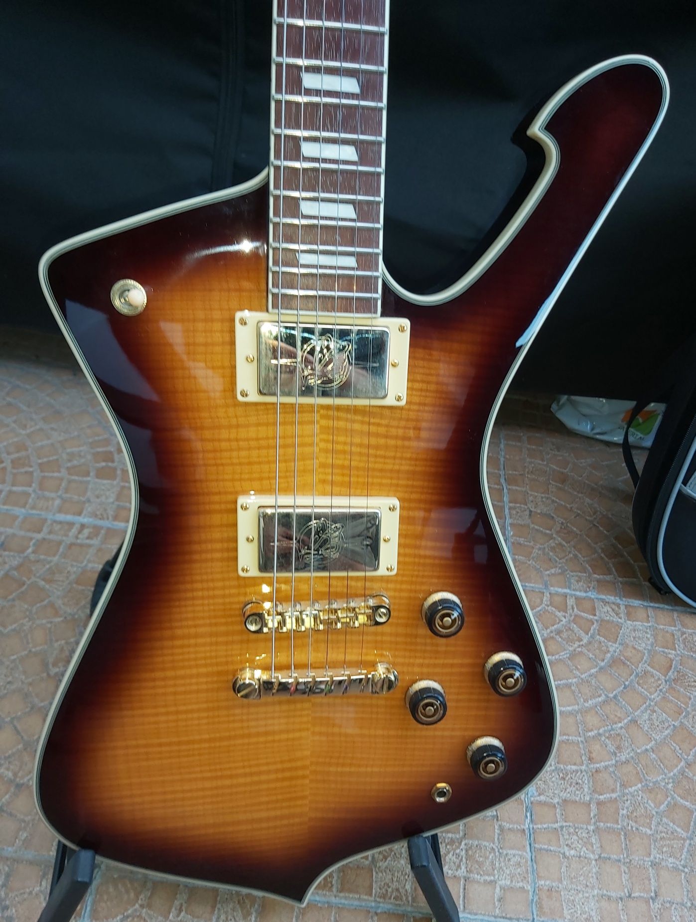 Ibanez IC420FM Iceman Violin Sunburst