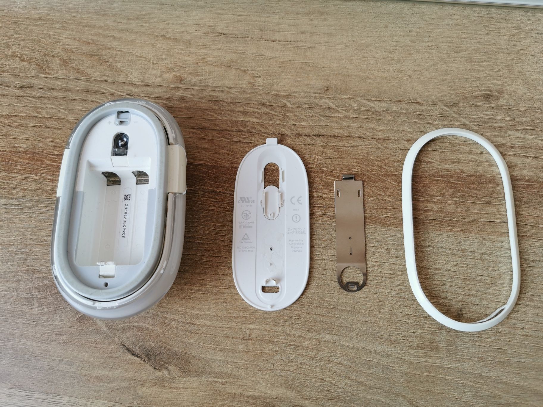 Myszka Apple Wireless Mouse A1015