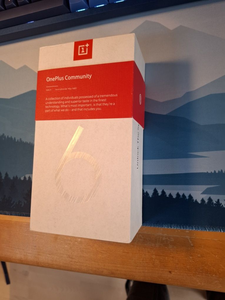 OnePlus 6t 8/128GB Czarny z etui, kablem, ładowarką i pudełkiem