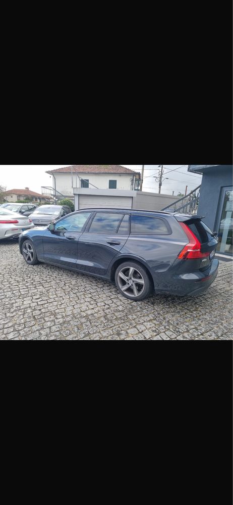 Volvo v60 cinza