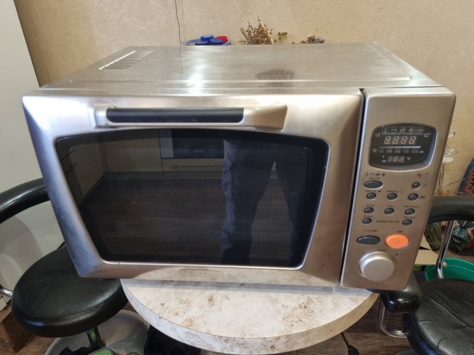 Микроволновая печь De'Longhi MW 865 F