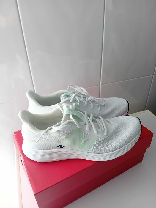 Ténis New Balance com 5 Km Utilização