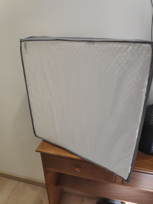 Almofada rampeada anti-refluxo