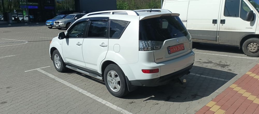 Mitsubishi outlander XL