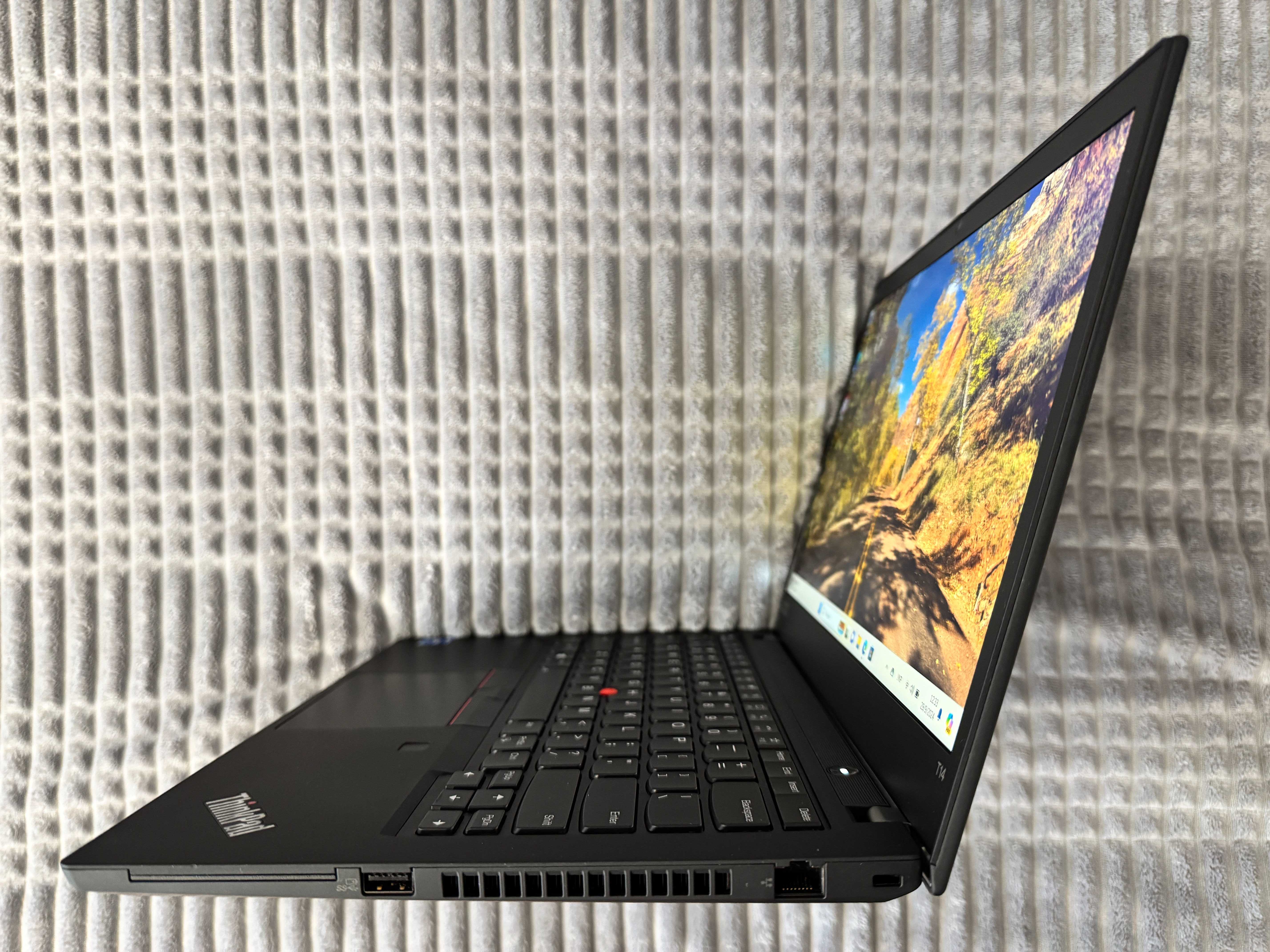 Ноутбук Lenovo ThinkPad T14 | i5-1145G7 | Ram-16 SSD-256 | FHD IPS