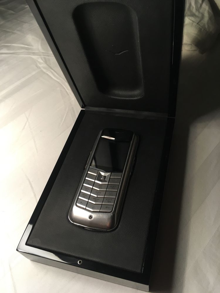 Vertu Constellation