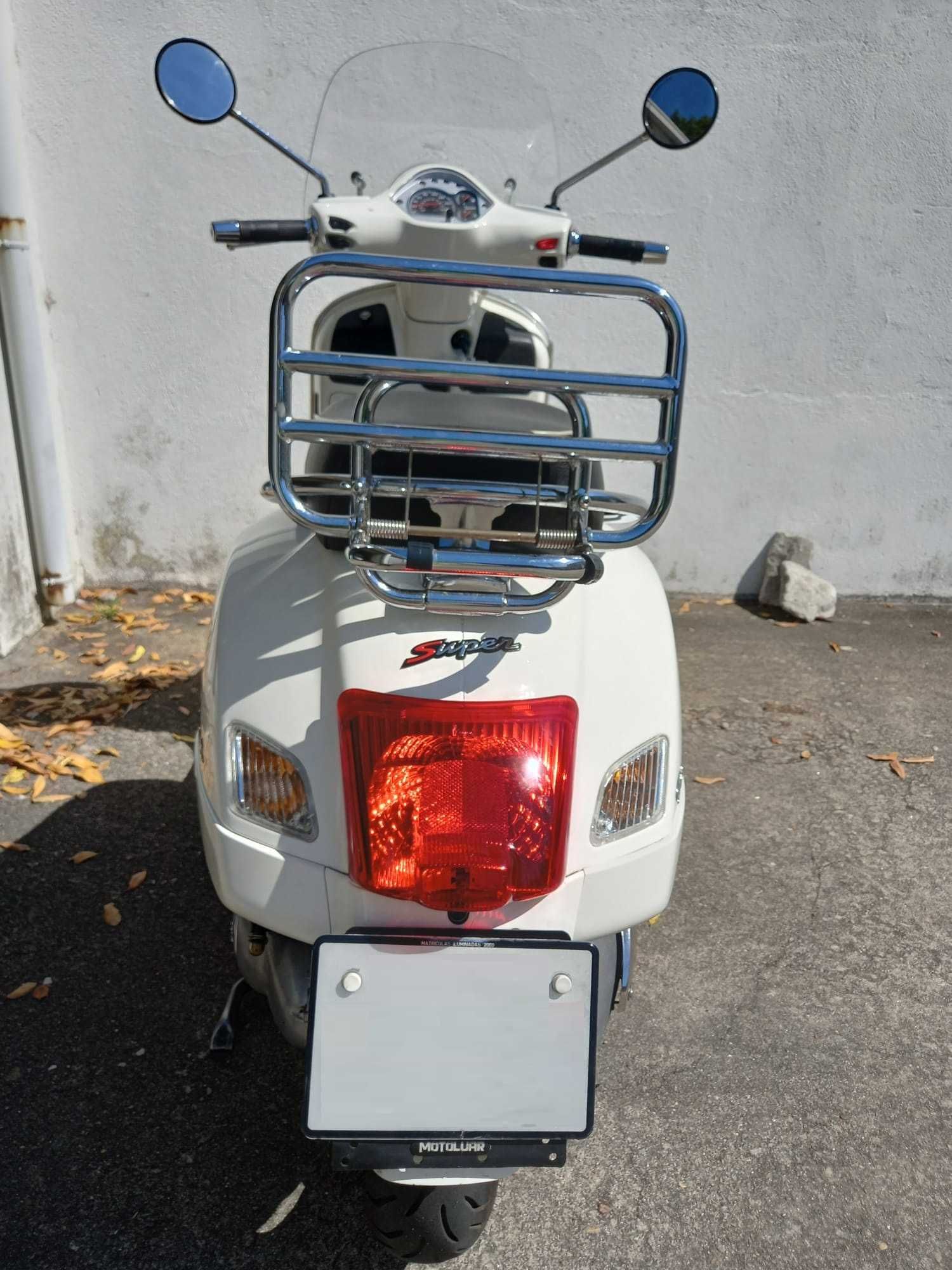Vespa GTS 300 ie
