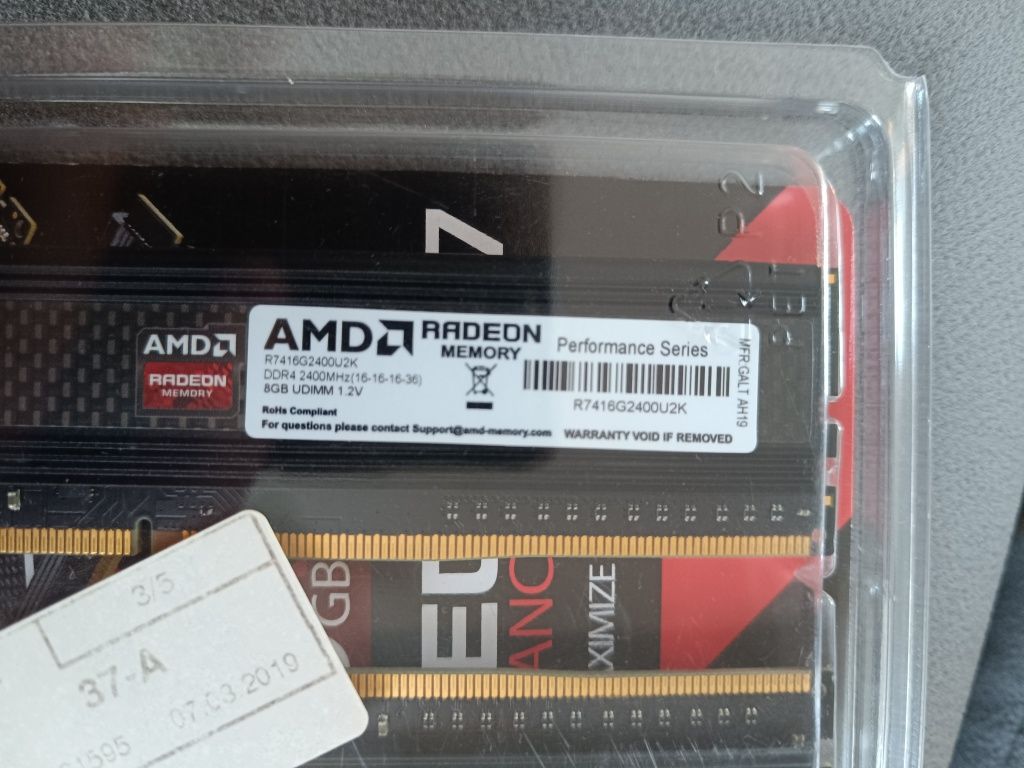 Оперативна пам'ять AMD Radeon R7 2x8gb