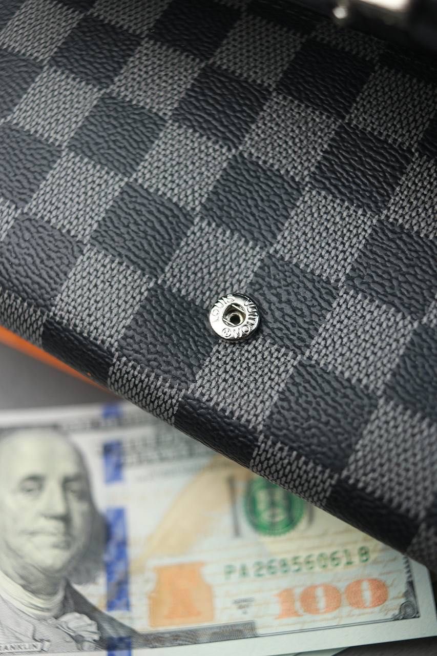 Гаманець Louis Vuitton LUX якість в стильній фірмовій коробці.