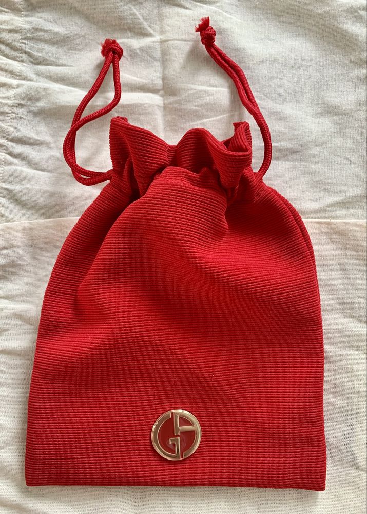 Giorgio Armani elegancki woreczek