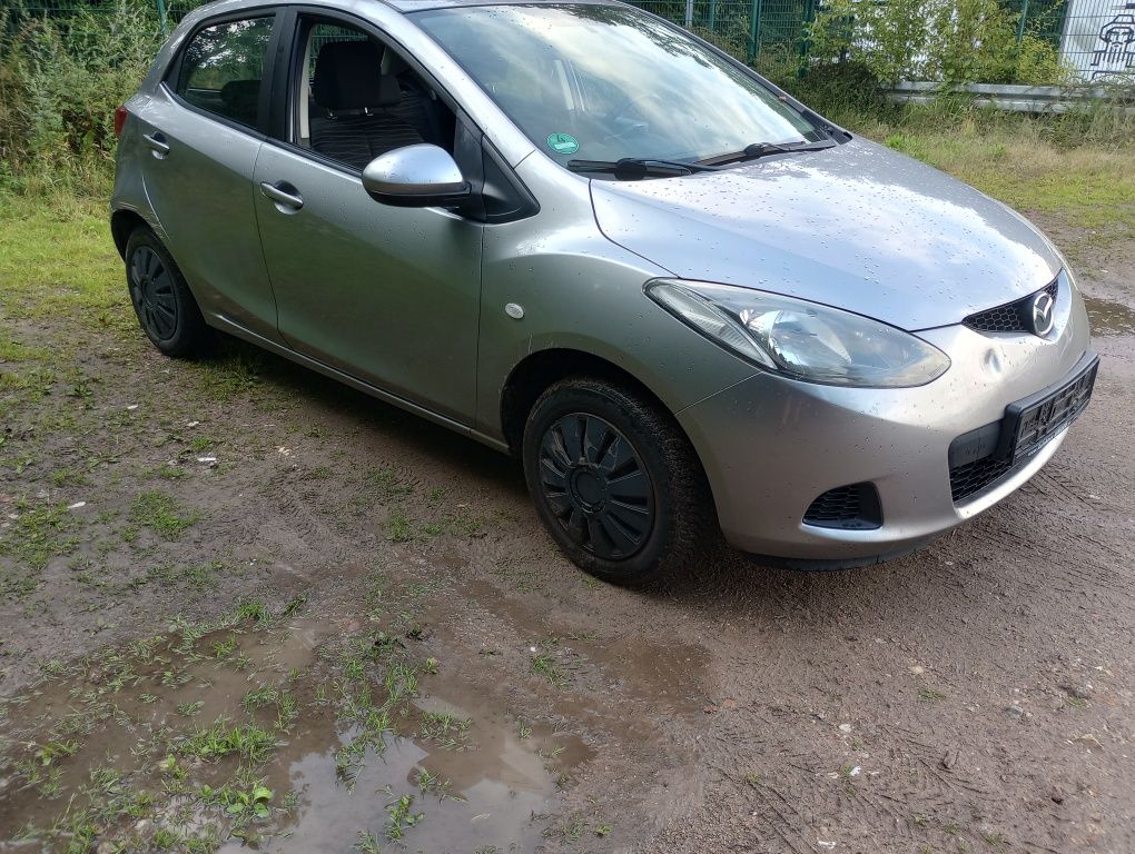 Mazda 2 2010 mały przebieg