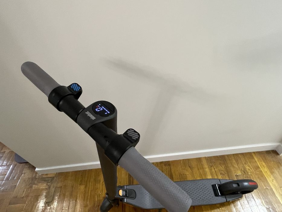 Електросамокат Segway Ninebot KickScooter ES series
