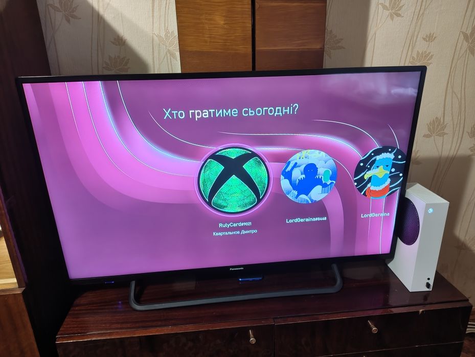 Продам телевизор Panasonic 44 дюйма