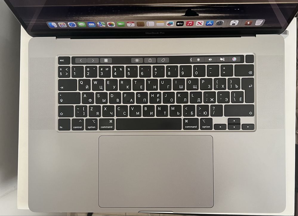 Macbook pro 16 2019 (i9 9980HK / 16RAM /1tb/ AMD pro 5500m ) як новий