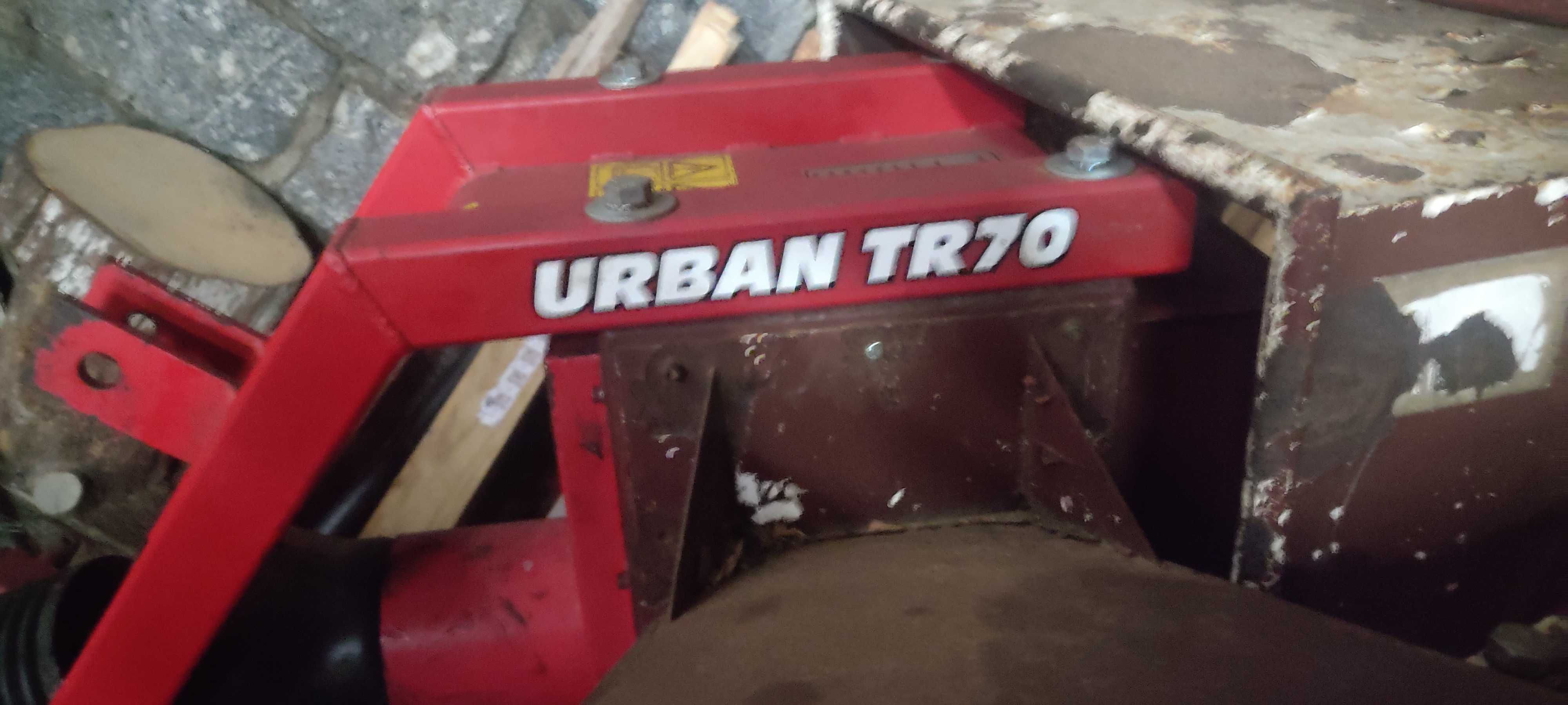 Triturador de lenha Urban TR 70 para trator