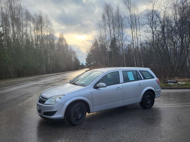 Opel Astra H III kombi 2009 r.