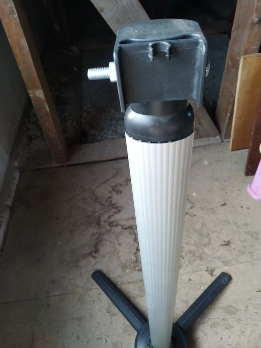 Продам телескопічну алюмінієву стійку під УФО