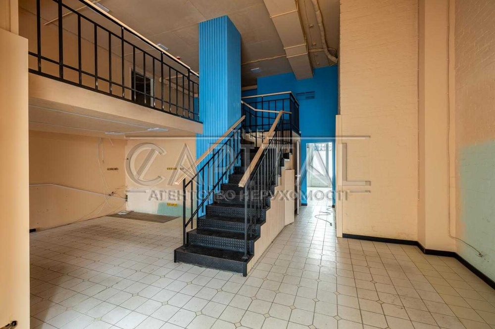 Фасадне приміщеня 195м2  в ЖК Новопечерські Липки