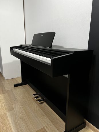 Yamaha YDP-144 B - pianino cyfrowe STAN IDEALNY