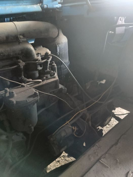 Продам львівський погрузчик мотор МТЗ д 240 коробка ЗІЛ міст ЗІЛ