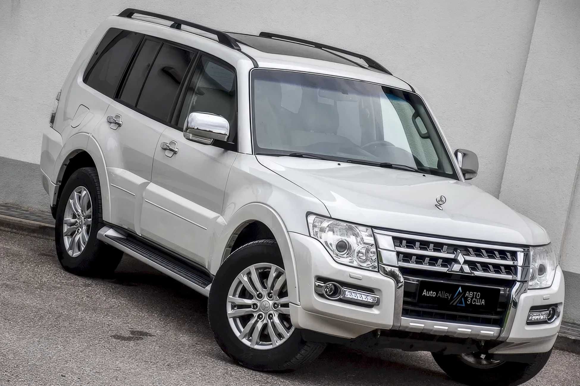 2017 Mitsubishi Pajero