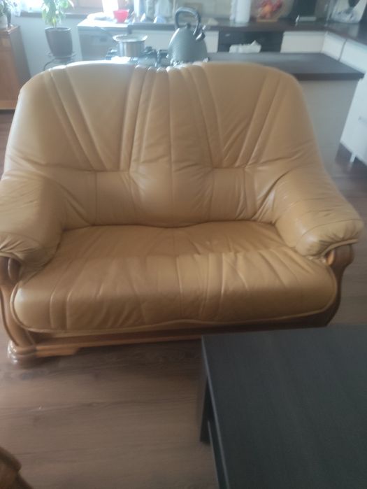 Sprzedam komplet wypoczynkowy ze skóry stan dobry