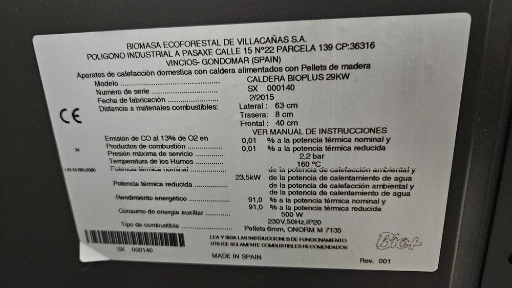 Caldeira  a pellets para sistema de aquecimento central BIOPLUS 29KW