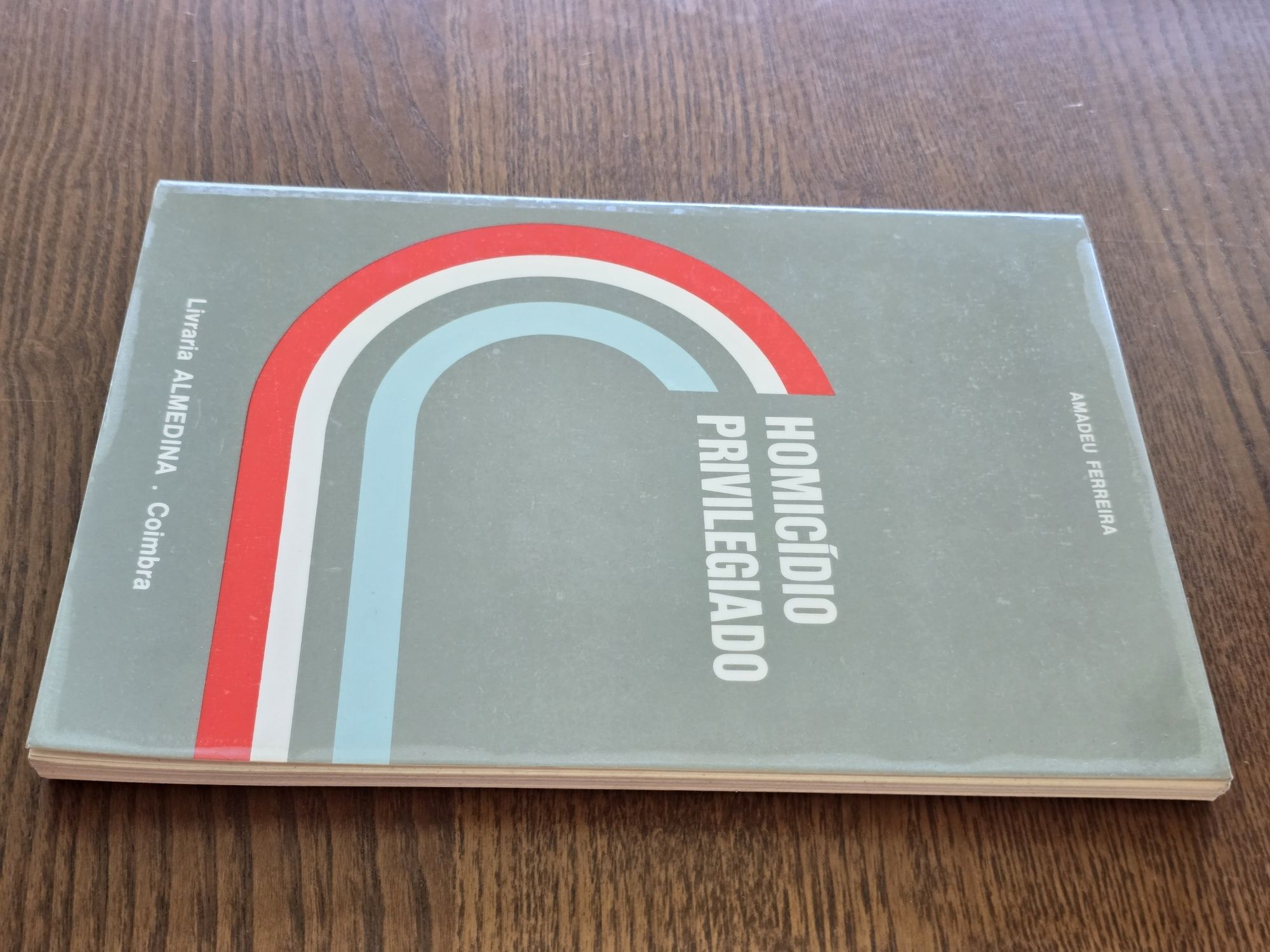 Livros jurídicos - Direito 1 = 5€ / 10 = 40€