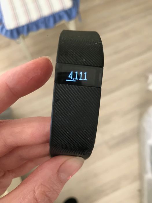 Фитнес трекер Fitbit Charge